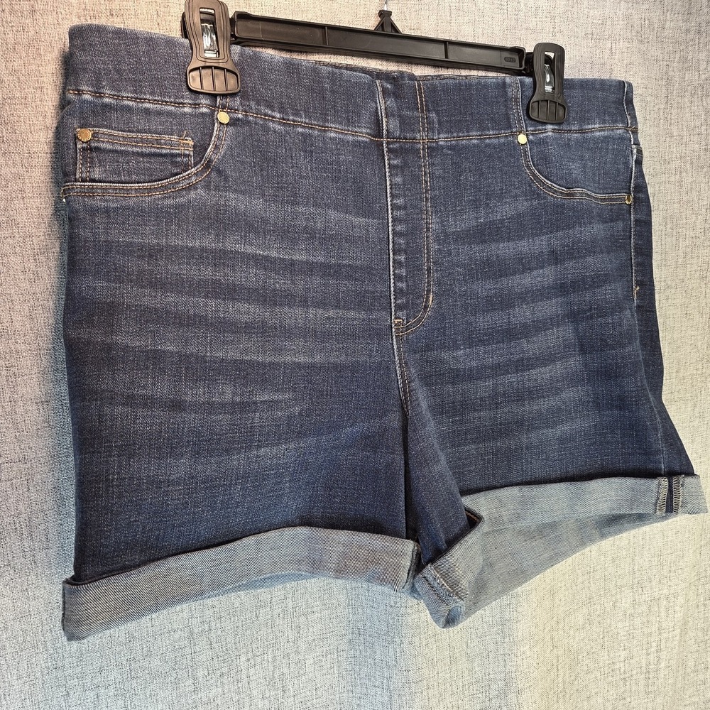 Liverpool Los Angeles Shorts Womens Size 12 Blue Denim Rolled Hem Pull On - Picture 2 of 6